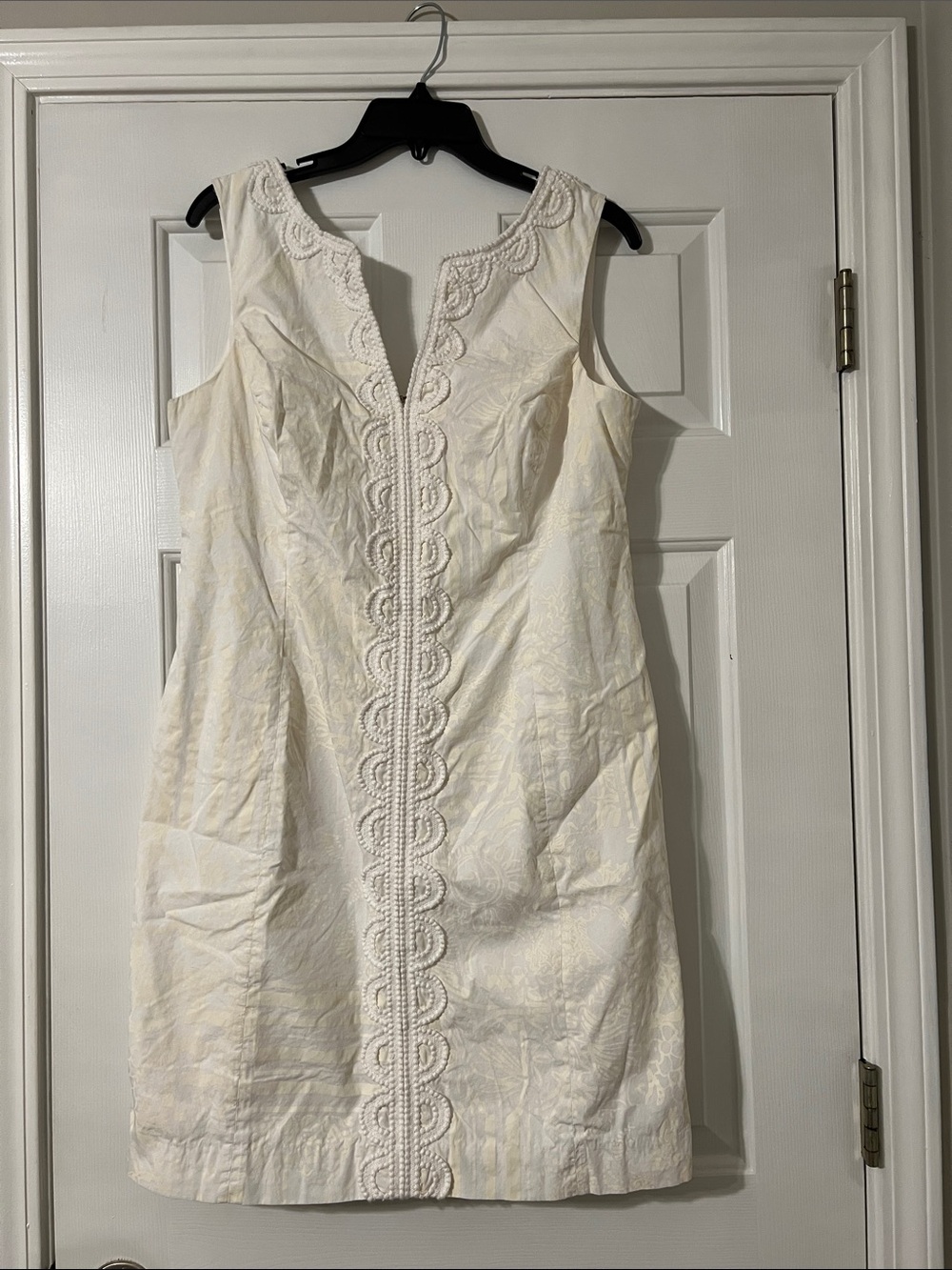 Lilly Pulitzer Sleeveless Scallop-Trim  Dress